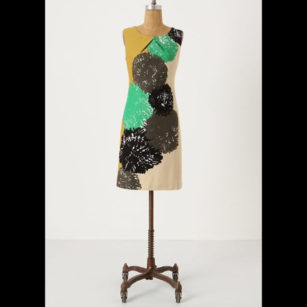 Anthropologie tabitha Pom flower shift dress